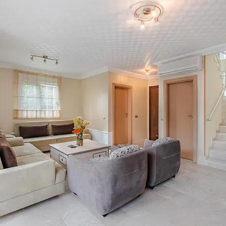 Luxury Private With Pool And Garden In Serik Apartment *