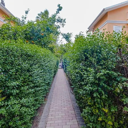 Luxury Private With Pool And Garden In Serik