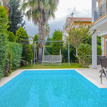 Luxury Private With Pool And Garden In Serik *